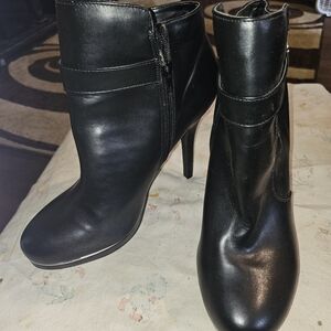 Elegant Black Ankle Boots